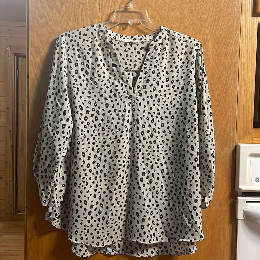Lush 2x animal print blouse